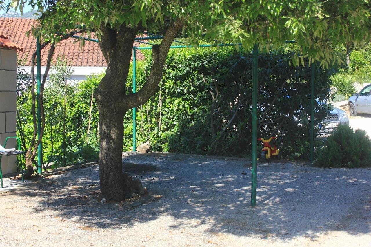 Apartment Tri Zala 174B Zrnovo Kültér fotó