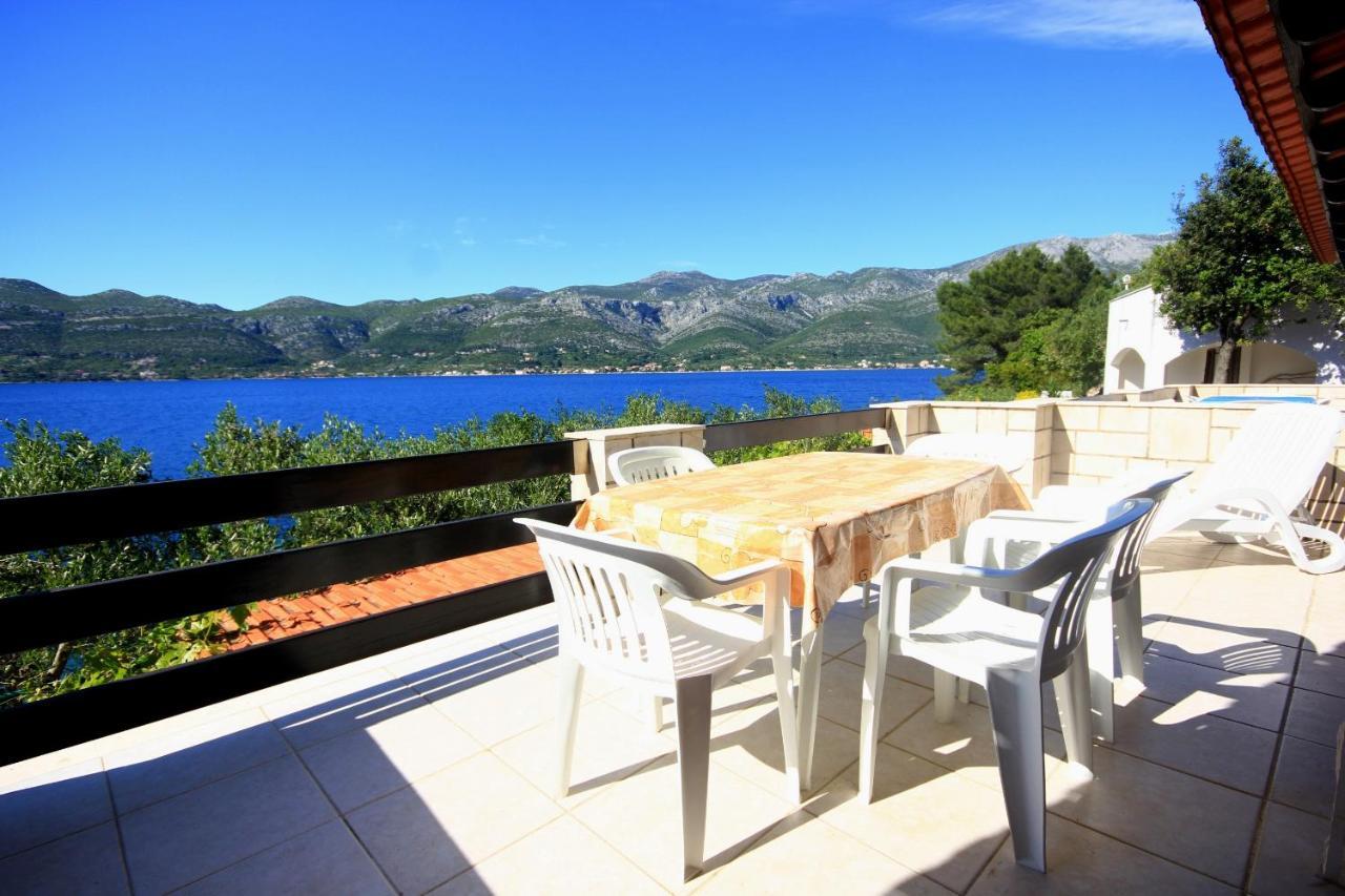 Apartment Tri Zala 174B Zrnovo Kültér fotó